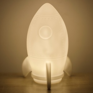Lampa de Veghe cu Baterie Racheta Spatiala 9x9x14cm